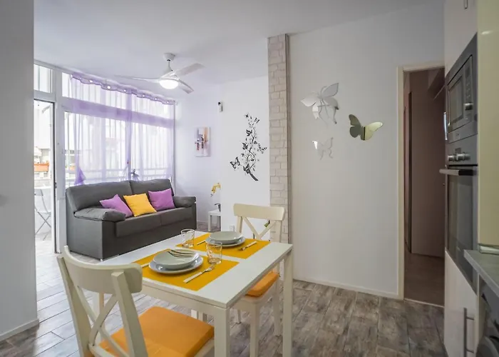 Mariposa En Frontera/primavera Costa Del Silencio